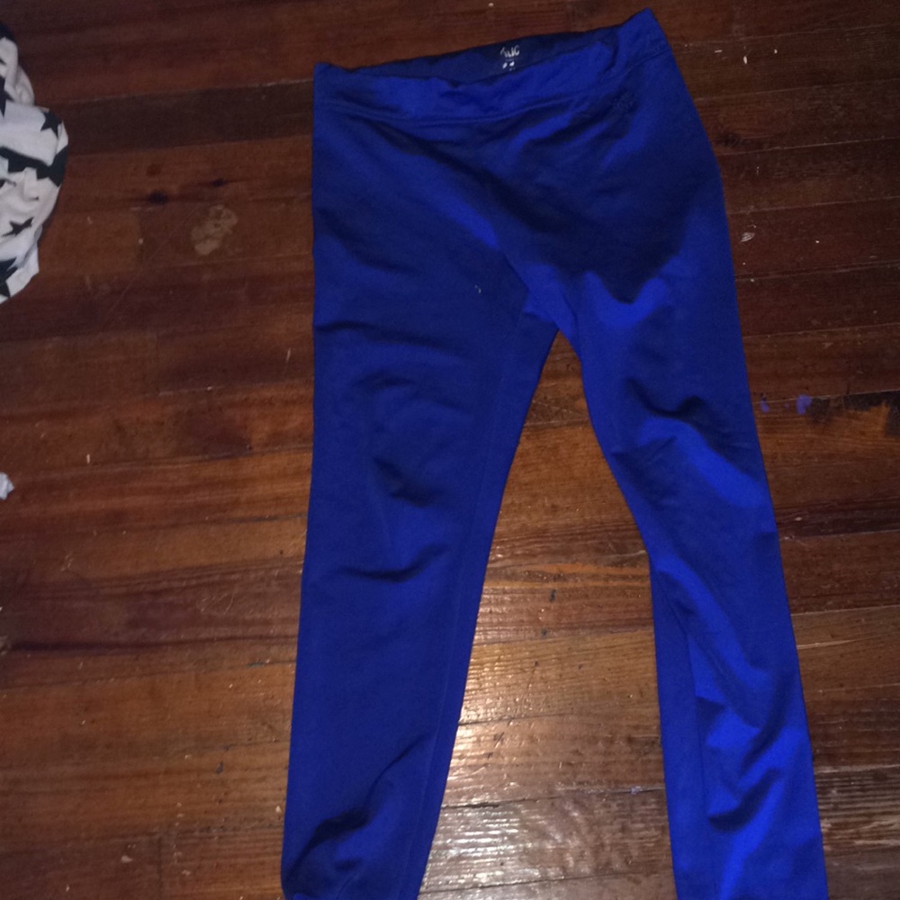 Blue leggings